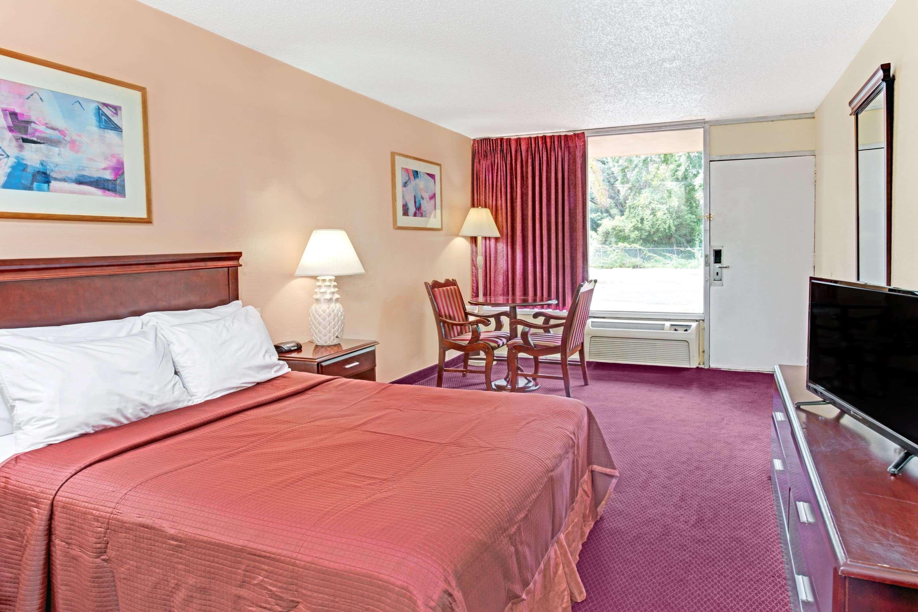 Howard Johnson By Wyndham Tropical Palms Kissimmee Eksteriør bilde