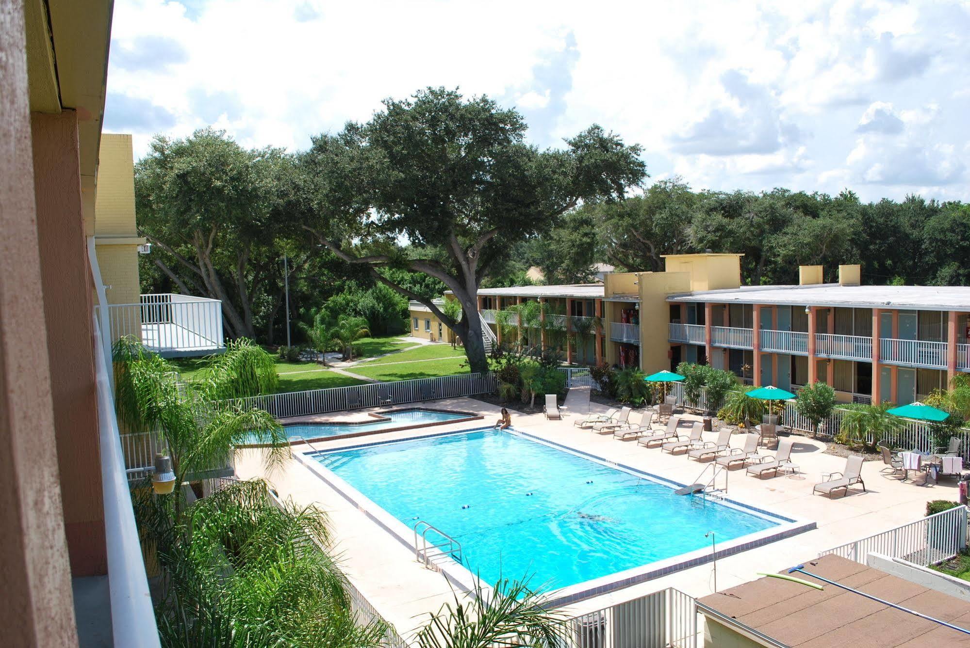 Howard Johnson By Wyndham Tropical Palms Kissimmee Eksteriør bilde